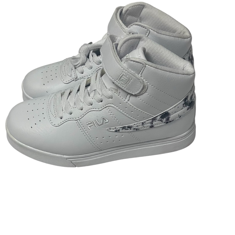 Boy’s Fila White and Gray Hightop Sneakers with Classic Design Size 3